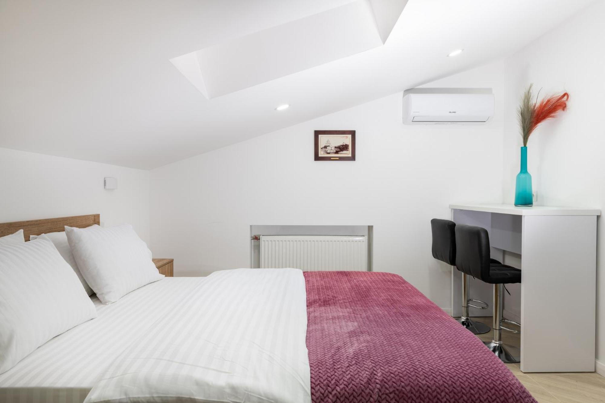 Theatre Boutique Apartments Киев Екстериор снимка