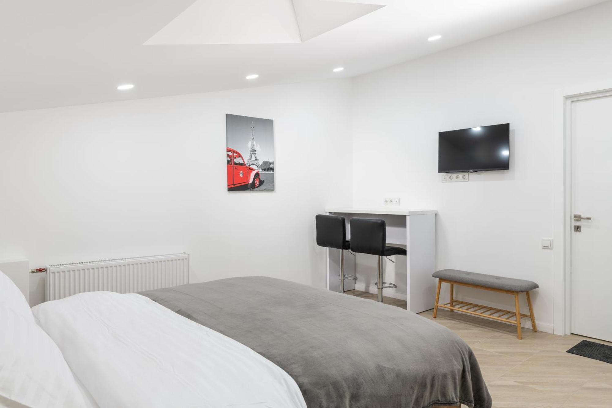 Theatre Boutique Apartments Киев Стая снимка