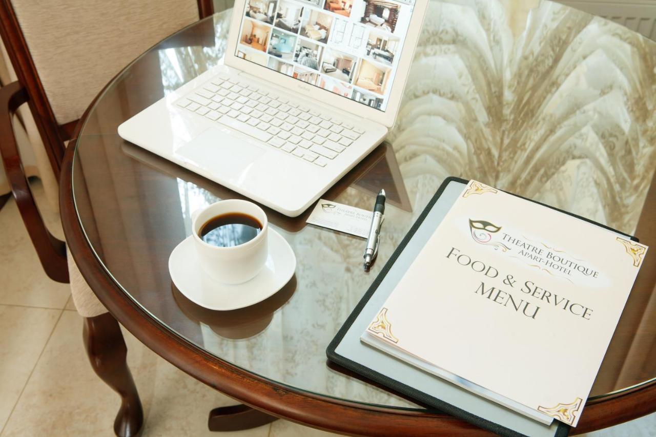 Theatre Boutique Apartments Киев Екстериор снимка